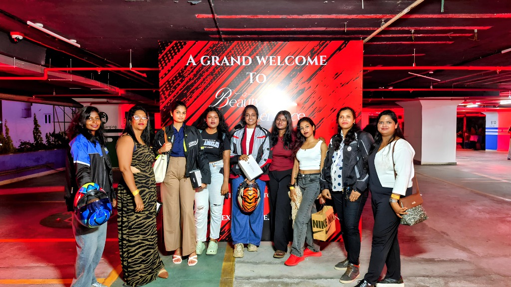 Grand Welcome to Beauty & Experience Drive